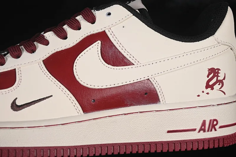 All categories Nk Air Force 1 Air Force series Nk Air Force 1 Low Air Force low-top Nike Air Force 1'07 Low Year of the Horse limited edition Rice-fat rouge Air Force 1 low-top casual sneakers NH0601-514